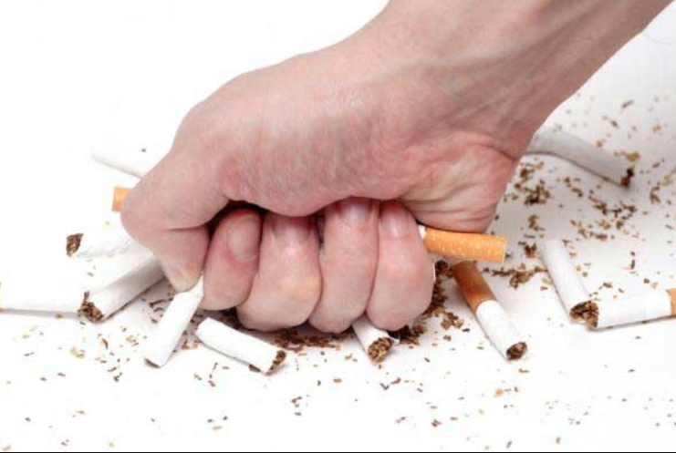 Tâm sự của cô Lin: Hành trình “chia tay điếu thuốc” sau 30 năm gắn bó